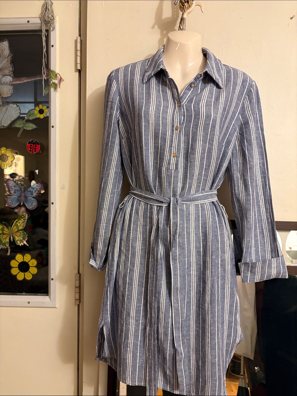Jones New York Blue and White Striped Long Sleeve Shirt Dress with Tie. Linen